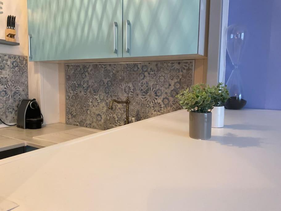 38 Maison Entiere,Place De Parking Et Garage Pour Moto Velo A La Demande Dunkirk Екстериор снимка